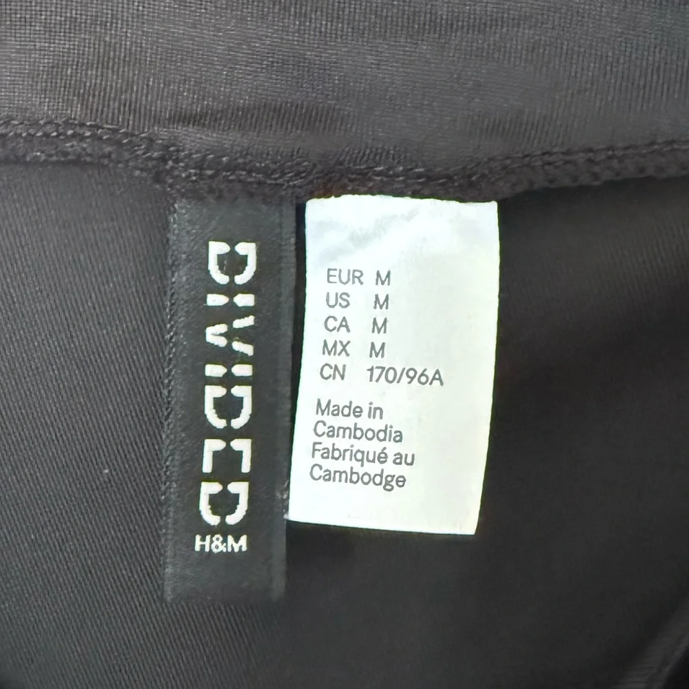 H&M | Black Velvet Mini Dress Size M NWOT - Picture 4 of 5